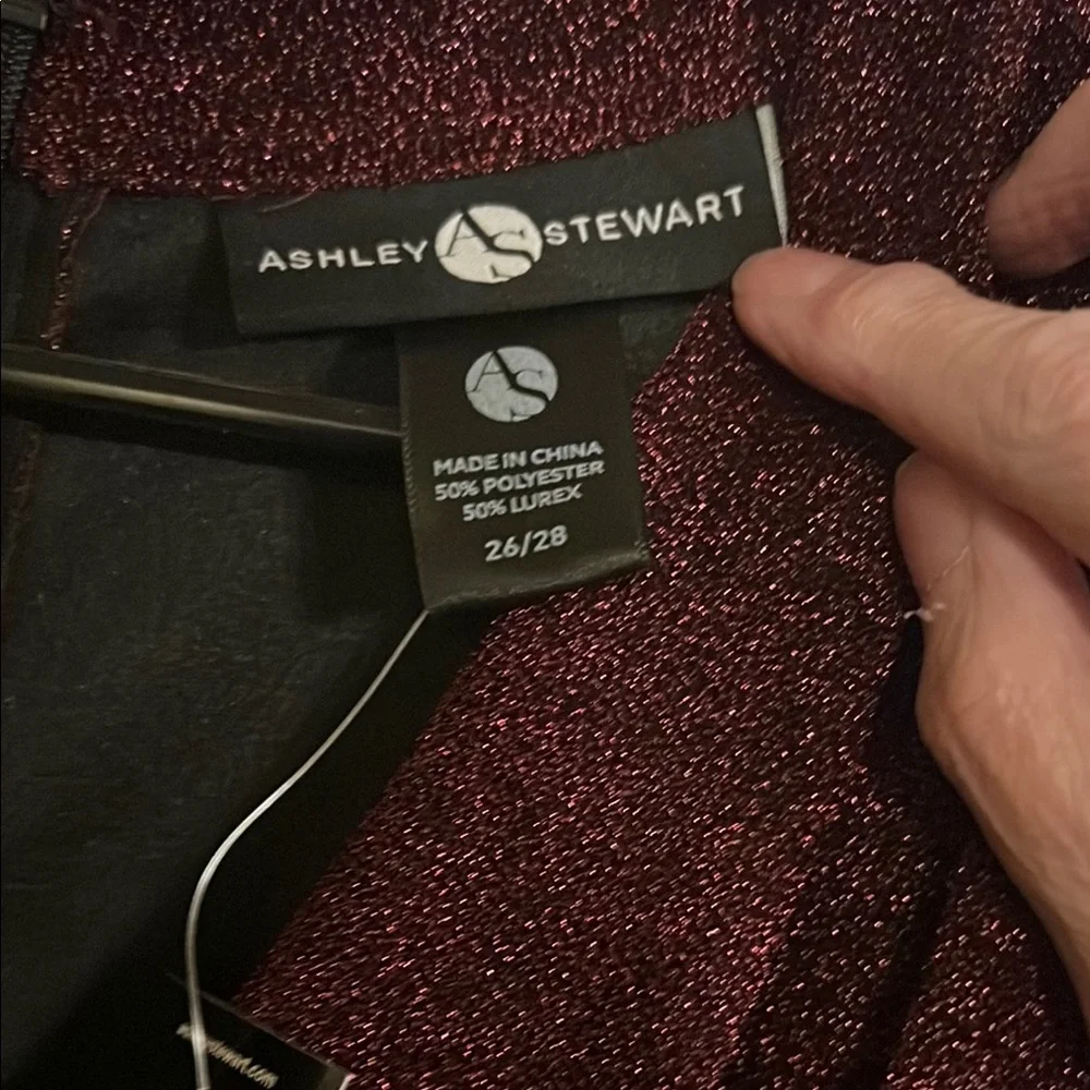 NWT Ashley Stewart Red Flutter Sleeve V- Friday event sale today’s sale price 🌺 - Picture 5 of 11